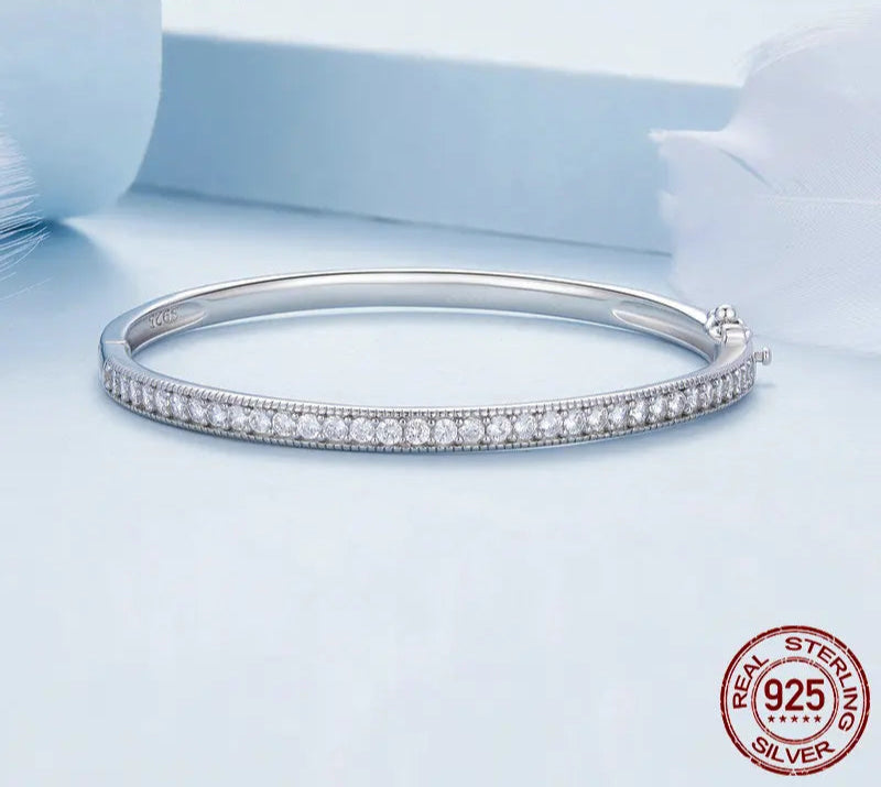 925 Sterling Silver CZ Bangle Bracelet Plated in Platinum Fine Jewelry Gift for Mom Women Wife Girls BSB130